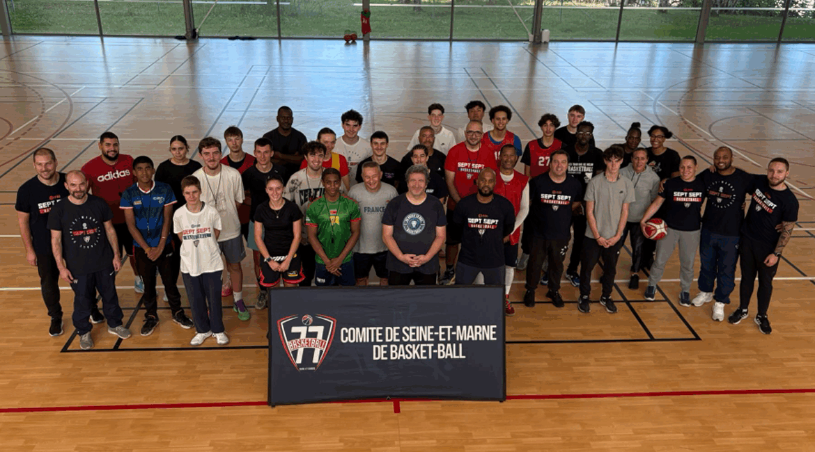 35 arbitres départementaux ont participé au recyclage à Chartrettes fin septembre ✅

🗞️ basket77.fr/2025/10/recycl…

#Basket77