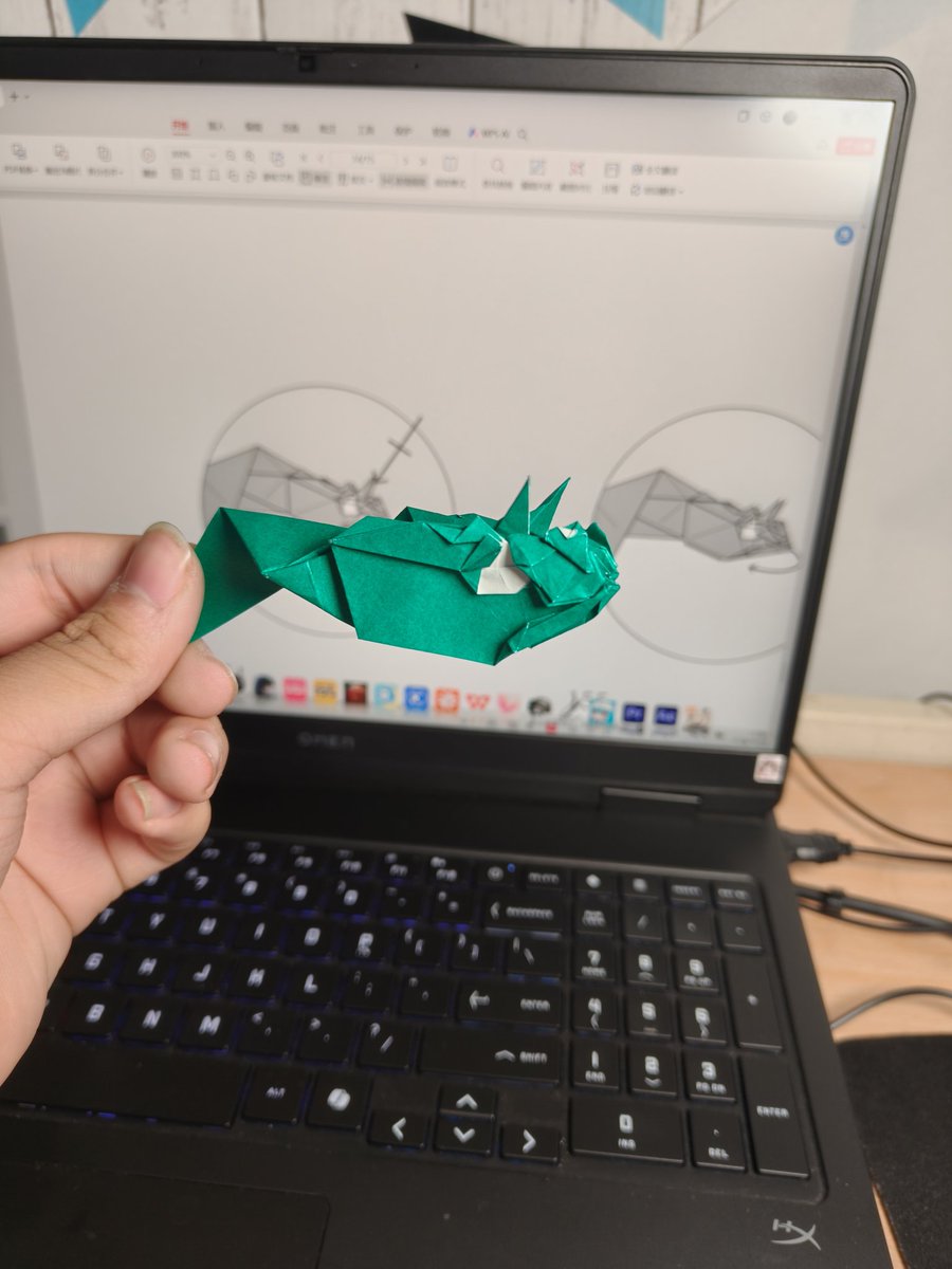 角蝰
设计:st
用纸:15cm教育