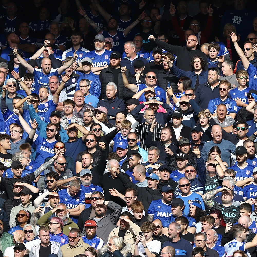 The <a href="/KingsofAnglia/">🎙️ Kings of Anglia Podcast</a> Fans Social tonight 🚨

Joined by <a href="/liamyoung89/">Liam Young</a> and <a href="/SimonBartlett18/">Simon Bartlett</a> to discuss all things #itfc after the latest international break 🤝

Joins us live on YouTube at 8pm 👊
youtube.com/watch?v=JbODzy…