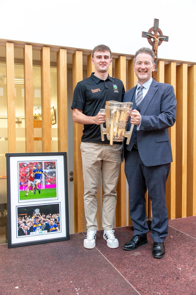 Glenstal Abbey School tweet media