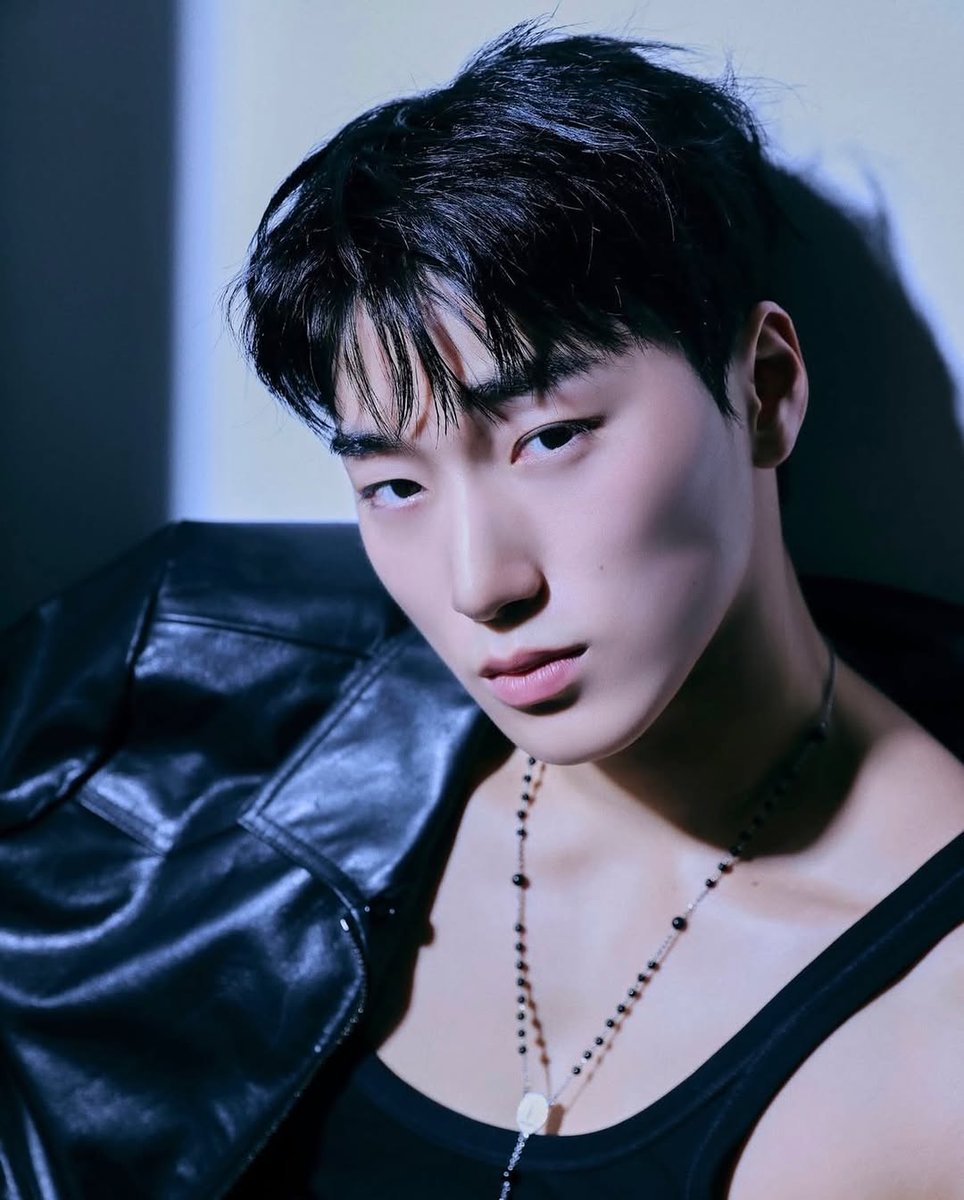 [📷] MEN’S FOLIO Singapore

‘Welcome to the Dolce&amp;Gabbana family San’

#ATEEZ #DGxSAN #CHOISAN #DOLCEGABBANA