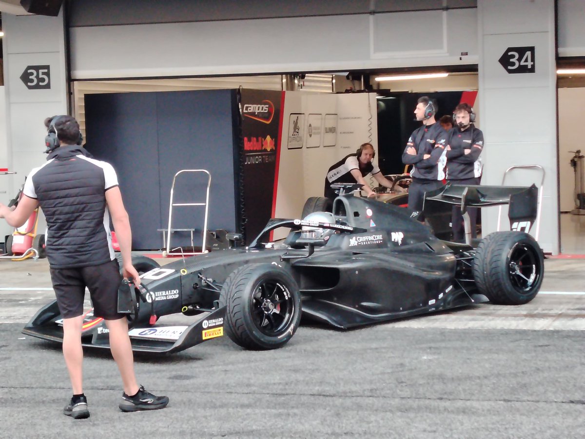 🚨🚨🚨

La <a href="/Formula3/">Formula 3</a> visita <a href="/Circuitcat_es/">Circuit de Barcelona-Catalunya</a> y Pitlane Motor está para comprobarlo