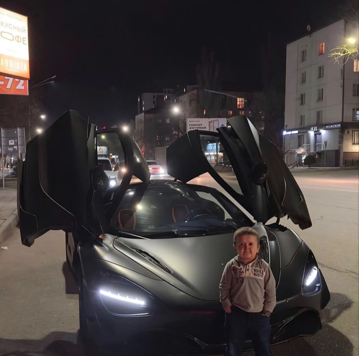 Hasbulla's tweet photo. BULLA and Bullamobile. Protecting your night trades. https://t.co/CmfyVFAxGf