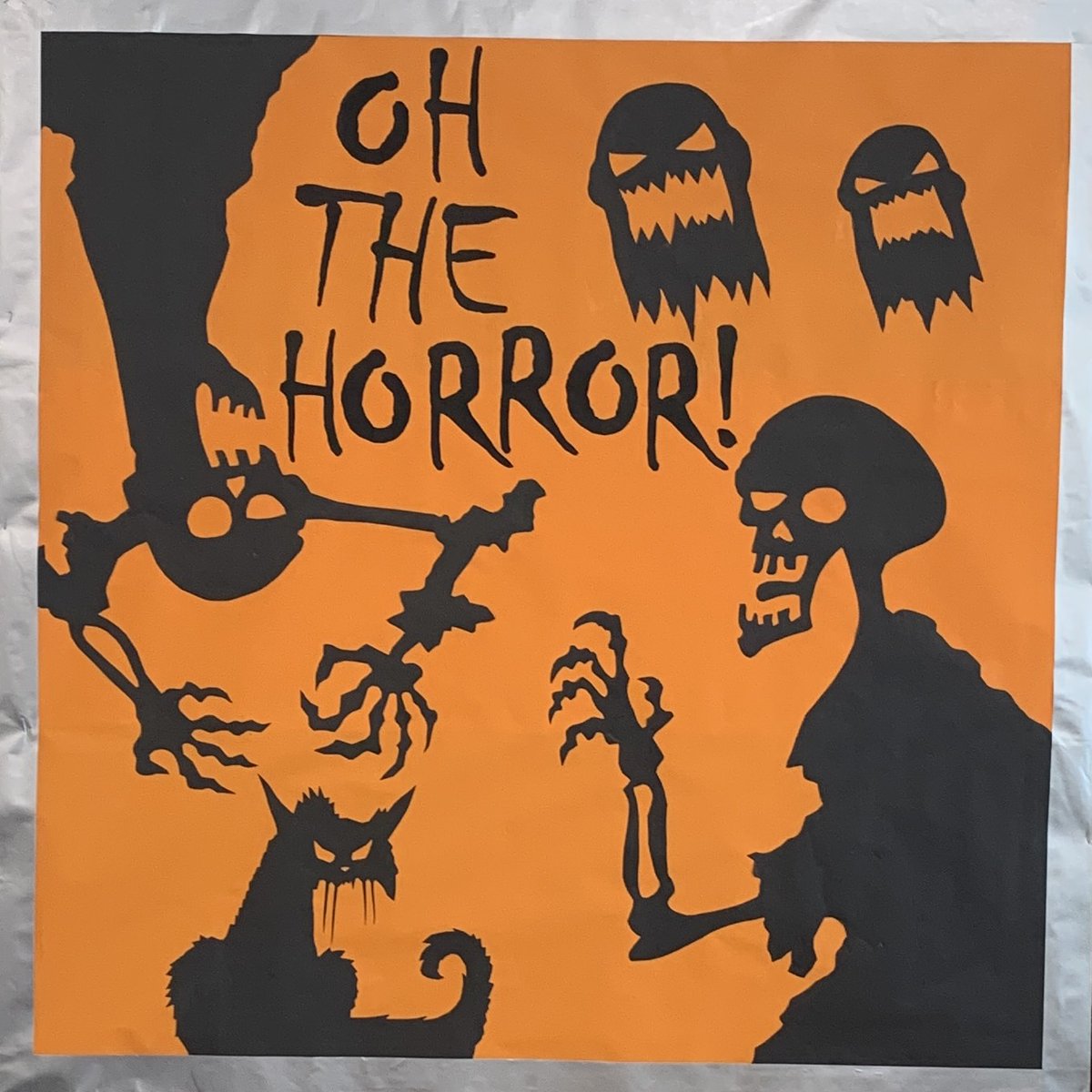 MHSLibrary6's tweet image. #HalloweenVibes👻🎃🐈‍⬛

Two yr 7 students have decorated the library for Halloween by drawing, cutting and sticking ghoulish items everywhere and making a creepy ‘Monster Hunt’. Available now, but only for the brave..

morehouseschool.co.uk/ohthehorror

@MHSFrensham @HMMHSFrensham 
#horror