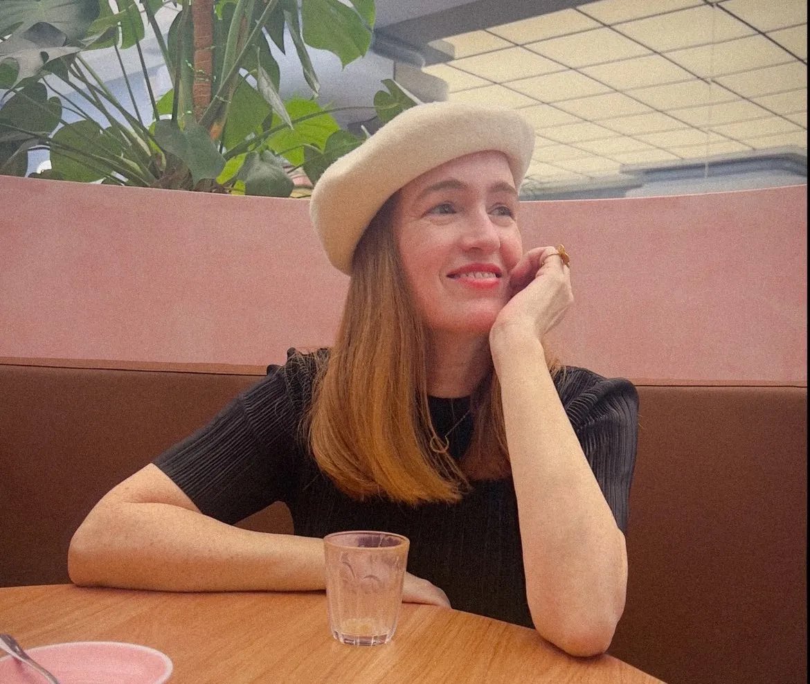 💌 Cinco Puntos con Leila Méndez, una mujer increíble que mira, piensa y dispara. 
Es una suerte tenerla por aquí cincopuntos.substack.com/p/cinco-puntos…