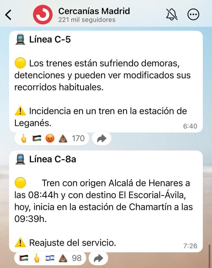 ivazquez06's tweet photo. Merci, monsieur Óscar, hoy no te has equivocado de país 🇫🇷.
Efectivamente suben los viajeros en parte xq nos eligen frente a Cercanías.
Pásate ahora por G. Marañón, desconoces Metro y se nota.
PD: C5 ⬇️ frecuencia ➜ L10 ⬆️ viajeros.
Hoy también se te ha roto el Cercanías 🚨👇🏻 https://t.co/blOtpOzXoM