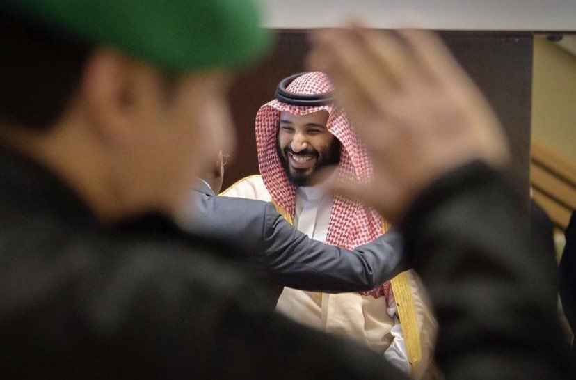 k_h99kh's tweet photo. #ولي_العهد
#محمد_بن_سلمان
#محمد__بن__سلمان
( بالقلم و الإمتنان و مداد الفخر ) أقـــول : 
"شكراً لقيادةٍ حكيمة مُلهمة
غرست فينا الإيمان وزرعت في دروبنا الأمل فكنّا بها أقوى وبحكمتها نمضي نحو المجد بثبات

( شكراً قيـــــادتنا 💚🇸🇦)
لقد أثبتم للعالم أن القادةِ العِظام لا يُعرفون بالكلام 
وأن من يحمل همّ أمته يسير بها نحو العُلا مهما كانت التحديات
فكنتم أنتم البوصلة التي إهتدت بها الأجيال والنبض الذي أعاد الحياة لعروق الأمة والراية التي لم تسقط رغم العواصف

كل خطوة من خطواتكم كانت درساً في الحكمة وكل إنجاز من إنجازاتكم كان بصمة في سجل الخلود 
رفعتم سقف الطموحات وغرستم في القلوب أن الوطن لا يُبنى إلا بالإخلاص والصدق والعمل الدؤوب 

قيـــــادتنا المُلهمة أنتم لستُم فقط صانعي نهضة 
أنتم بّاني أمل ومُلهمي فكر وركيزة ثبات
بالعهد والولاء نمضي خلف رؤيتكم التي تجاوزت حدود الحُلم لتُصبح واقعاً يفخر به كل عربيّ

فشكراً لكم بحجم السماء و بعدد النجوم 
شكراً من قلب شعبٍ أحبكم وآمن بكم وسار على خطاكم 💚🇸🇦"
✍🏻 خالد بن عبدالله