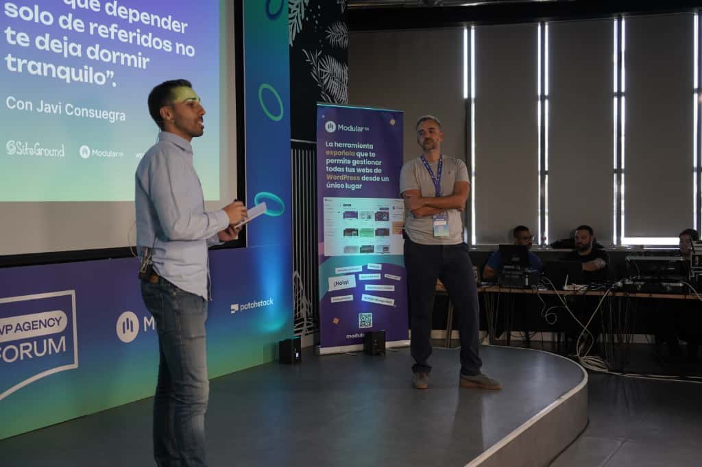 ModularDS's tweet image. "El éxito sin estructura es solo estrés acumulado disfrazado de logro" 😅
Así empieza @jconsu en este #WPAgencyForum 💜
¿Qué os está pareciendo esta ponencia? Te leemos 👇🏻