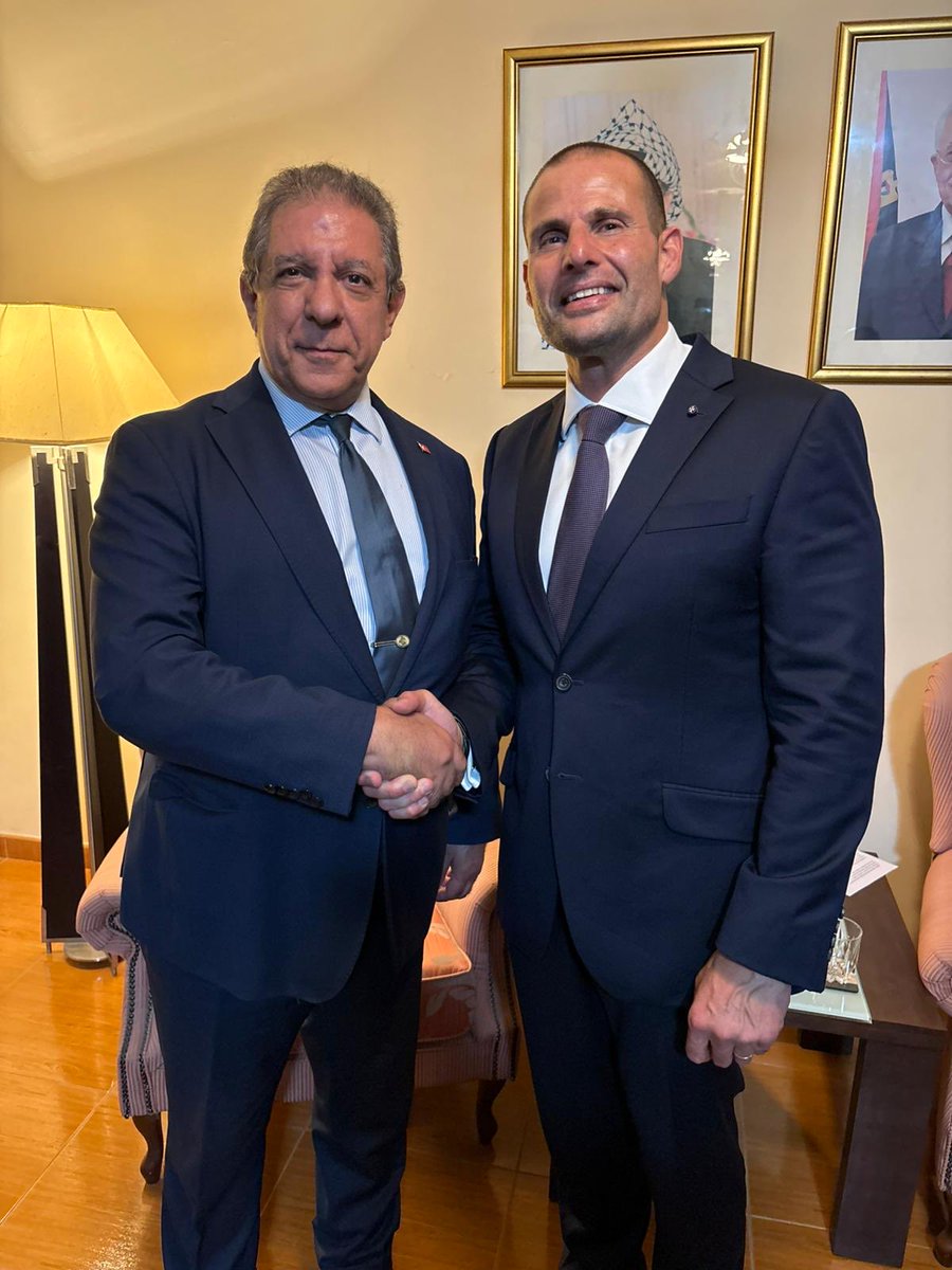 Malta’daki Filistin Büyükelçiliğinin resmi açılış ve bayrak törenine Başbakan Sayın Robert Abela ile birlikte katıldık.

We participated in the official inauguration and flag hoisting ceremony of the Palestinian Embassy together with Maltese Prime Minister Hon. Robert Abela.