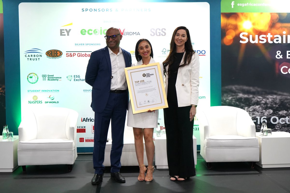 esg_conference's tweet photo. Celebrating Impact! At the #YESAwards at #SEACon2025, we honour organisations creating real opportunities for SA’s youth.

🏆 Top Job Contributor Award winners: Nedbank, BMW, Foschini Group, Mercedes, Toyota &amp; Shoprite.

Driving inclusive growth &amp; empowering the next generation! https://t.co/GtNXEfohkR