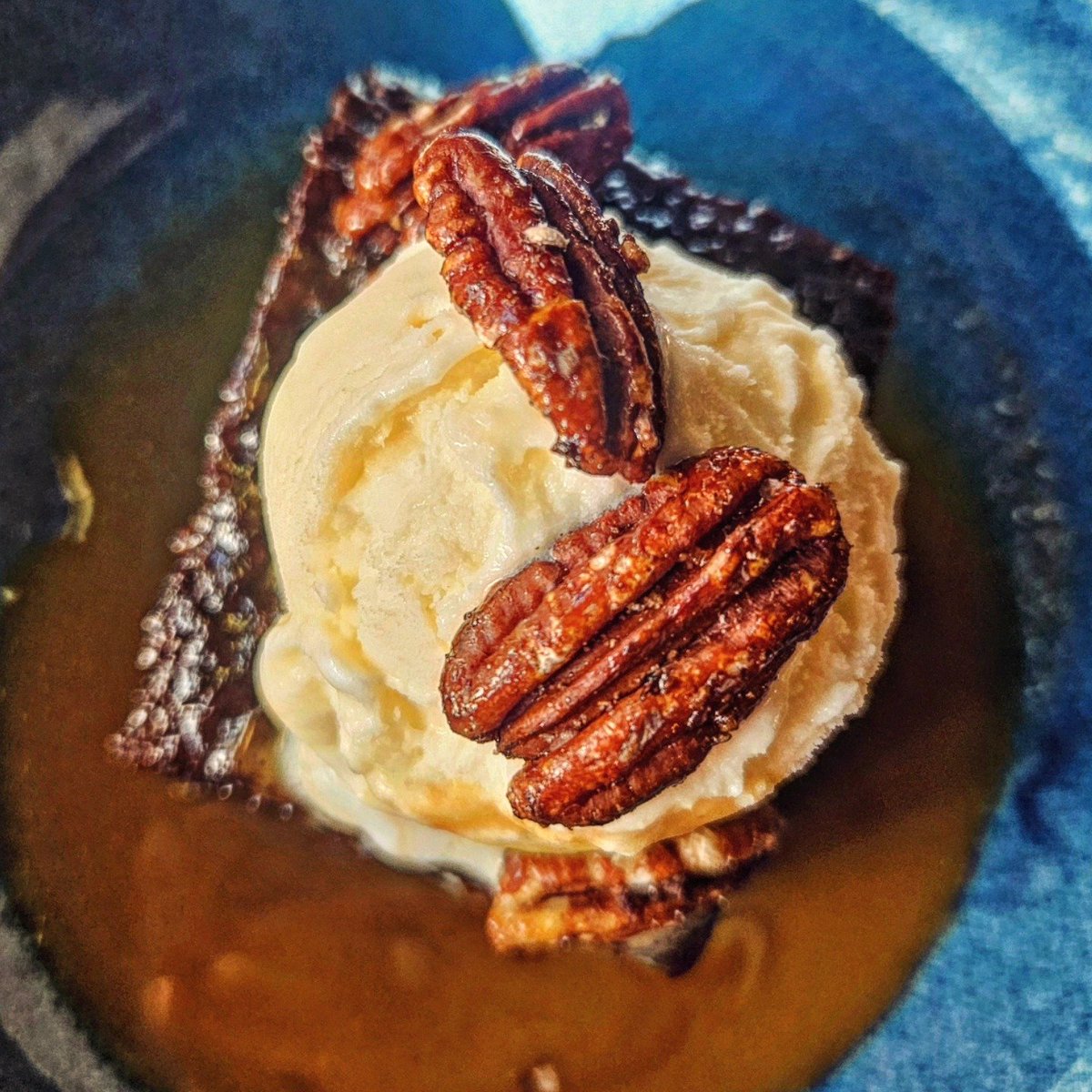 Ti's the season for puddings 
#stickytoffeepudding #deliciousfood #delicious #deliciousdessert #autumnmenu #autumnalfavourites #winterwarmers #yummers