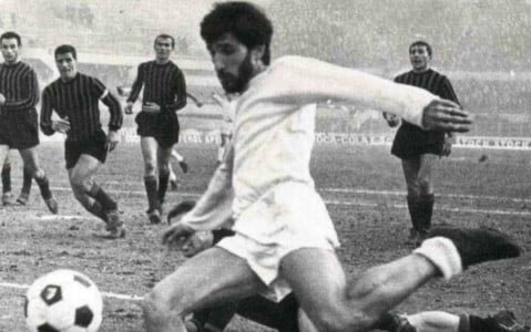 M49liberorso's tweet photo. @TorinoFC_1906 GIGI MERONI PER SEMPRE
#GigiMeroni https://t.co/mtcsNgGcWy