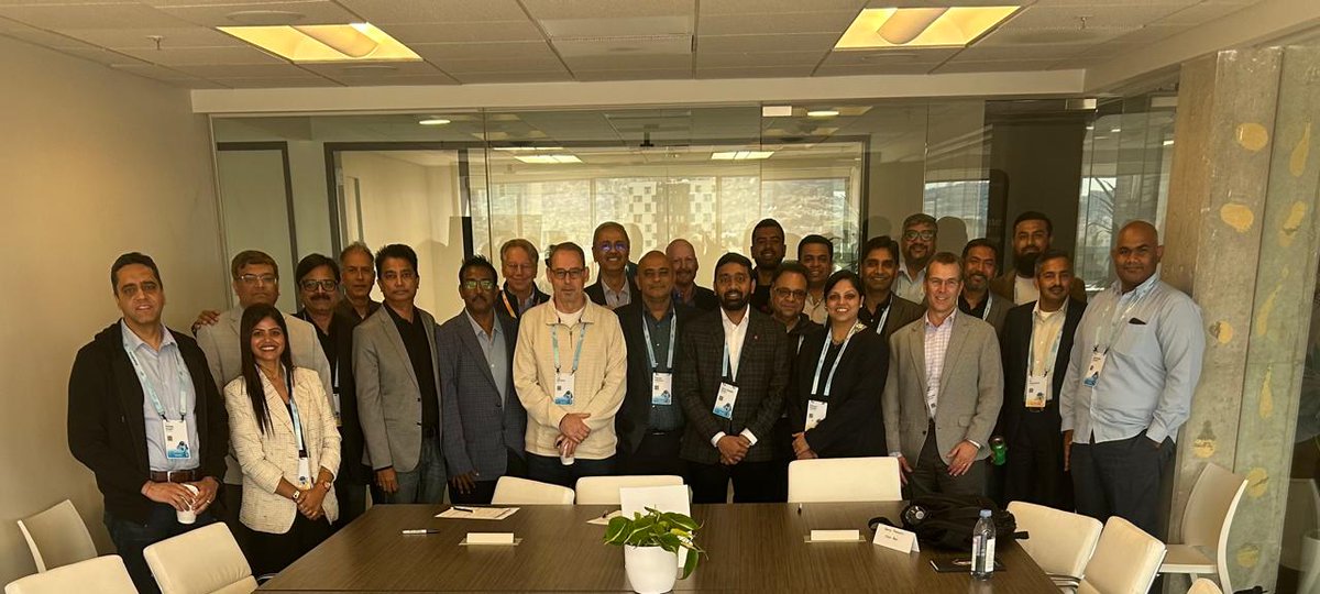 tech_mahindra's tweet image. It’s a wrap for Day 1 at #Dreamforce!
An exciting day filled with insightful one-on-one meetings, a thought-provoking roundtable discussion, and meaningful conversations over our networking cocktail dinner.
Join us for Day 2, where we’re hosting an engaging fireside chat on “AI…