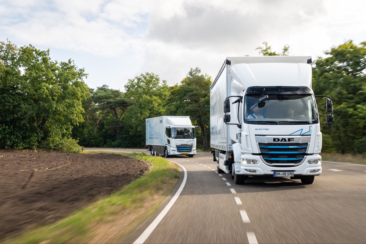 Comm_Motor's tweet image. DAF is powering the future of zero-emission transport ⚡🚛
From city drops to long-haul, the XB, XD &amp;amp; XF Electric trucks cover every job.
Read more in Commercial Motor 👉 commercialmotor.com/digital-edition