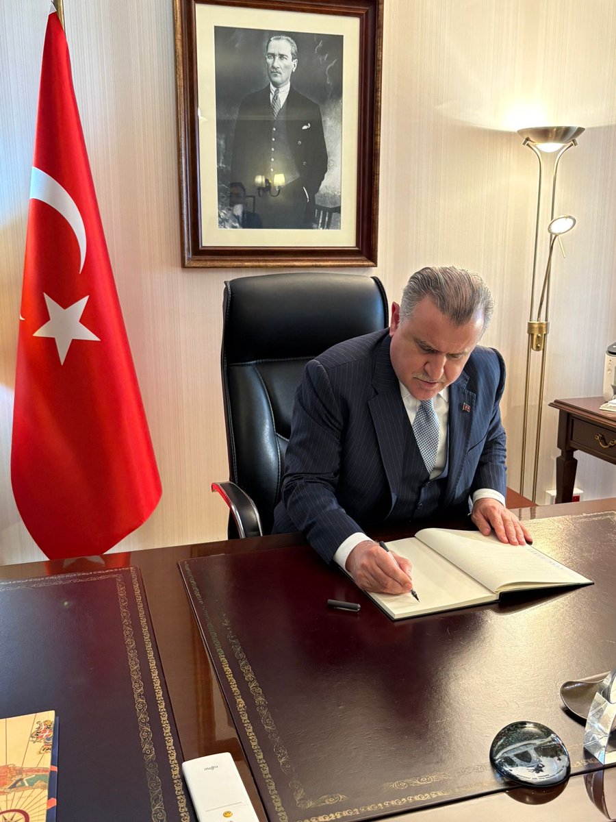 Gençlik ve Spor Bakanımız Sayın Osman Aşkın Bak ve heyetini Avrupa Konseyi Gençlikten Sorumlu Bakanlar 10. Konferansına katılmak üzere geldiği Malta’da ağırlamaktan onur duyduk.
