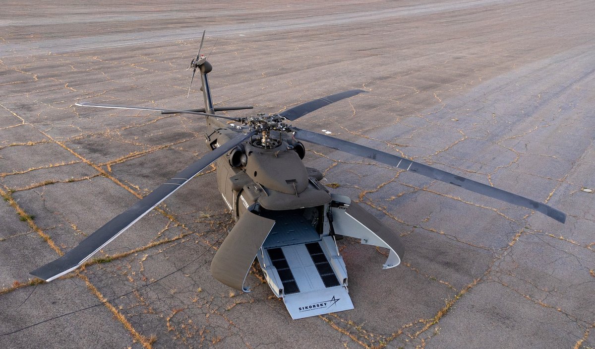 Mach3Plus's tweet photo. Born from the Black Hawk’s legacy, the Sikorsky S-70UAS U-Hawk marks a new chapter in autonomous flight. Built in 10 months, it trades the cockpit for code and opens the door to a new kind of utility aircraft.
#UHAWK #S70UAS #AUSA2025 https://t.co/OYFWoJpuYf