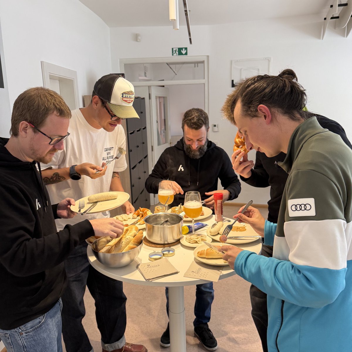 AboutBits tweet media