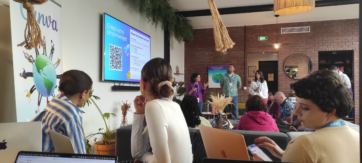 Retour en images sur le #CanvaWorldTour ✨

Un plaisir d'y avoir participer aux côtés d’autres Canvassadors passionnés et créateurs inspirants.

Un moment riche en rencontres, créativité et découvertes autour de l'outil Canva et des IA 💡

#CanvaWorldTour #CanvaLabs #CanvaFrance