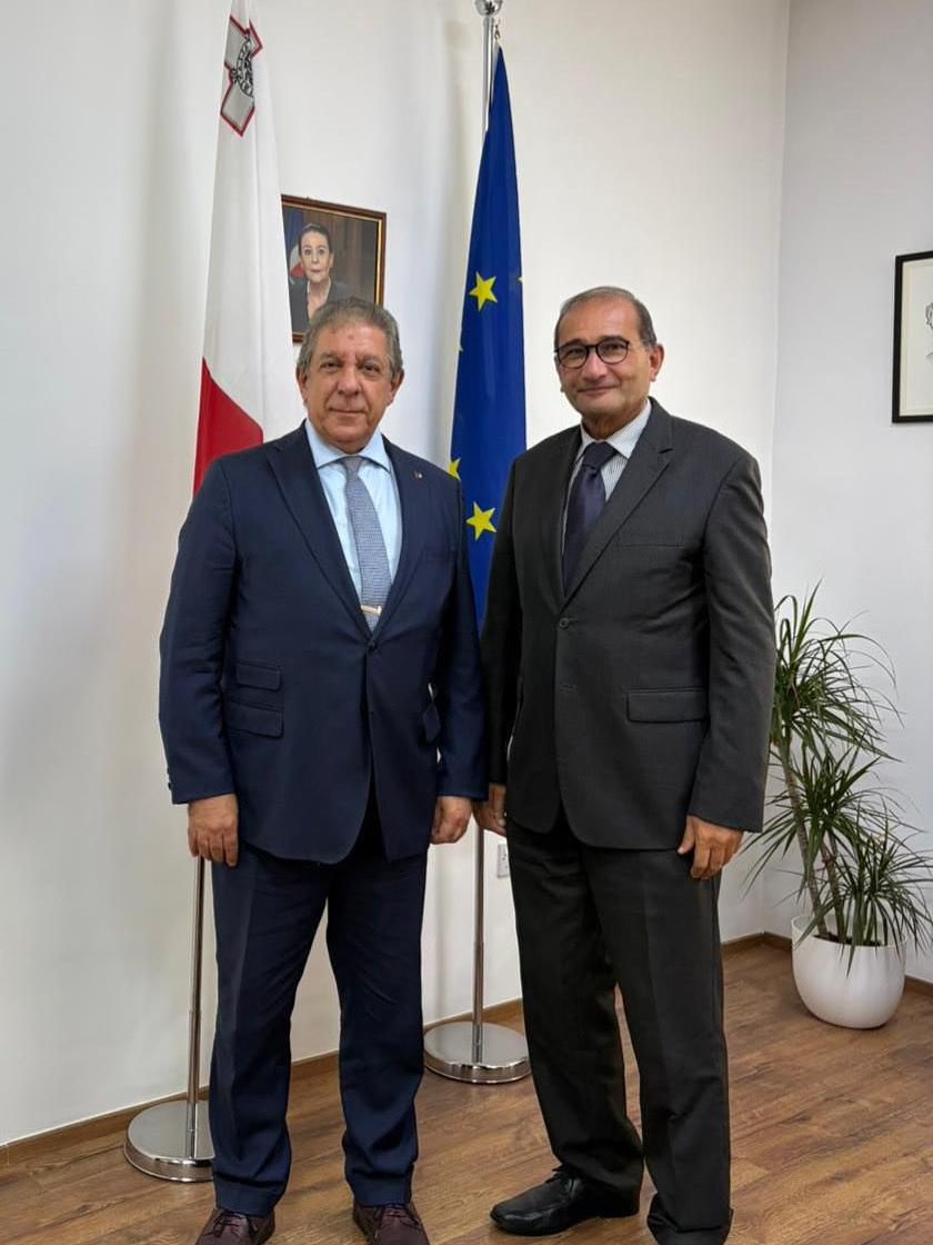 Vergi ve Gümrükler Genel Müdürü Joseph Caruana’yı ziyaret ettik. Sıcak evsahipliği için teşekkür ederiz. 

Visited Mr. Joseph Caruana, Commissioner for Tax and Customs. Thank you for the warm hospitality.