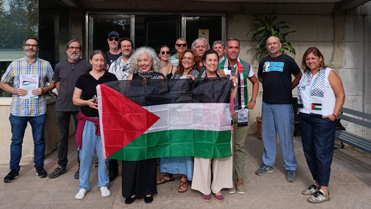 #FUTUROPARAPALESTINA
La plantilla de <a href="/canalsur/">CanalSur</a> se suma a los paros convocados por <a href="/CCOO/">COMISIONES OBRERAS</a> y el <a href="/ComiteRTVA/">Comité Intercentros RTVA y CSTV</a> 
Por el Pueblo Palestino, por la Paz y contra el genocidio  🇸🇩✊❤️