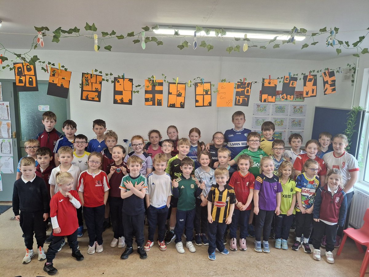 On Friday the pupils wore their jerseys for #goaljerseyday <a href="/goal/">GOAL</a>. Thank you to everyone for your kind support. We raised €90 for Goal Charity. 👕
