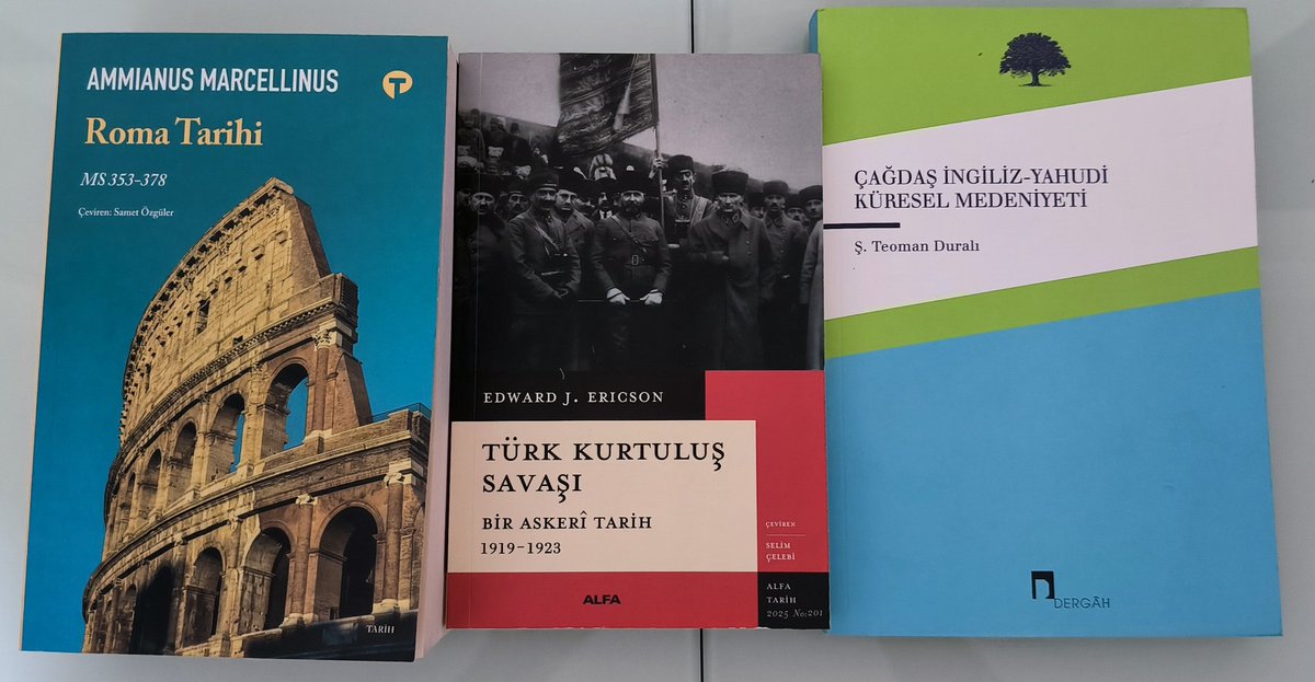 ÇEKİLİŞ

İhtiyarladıkça hafızam zayıflıyor, mükerrer kitap alıyorum sürekli 😀 Kütüphanemdeki bu 6 kitabı bu twiti RT eden 6 kişiye çekilişle hediye edeceğim. Çekiliş tarihi 24 Ekim Cuma günü inşallah.