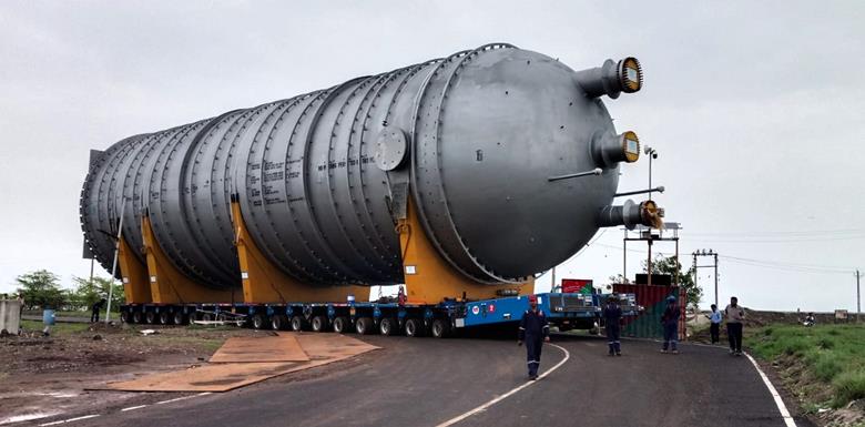 HeavyLiftPFI's tweet image. Indian project logistics specialist Total Movements has delivered a pair of 643-tonne coke drums to one of the largest oil refineries in India.
bit.ly/4nRGG6I
#heavylift #projectcargo #projectlogistics #projectforwarding #logistics