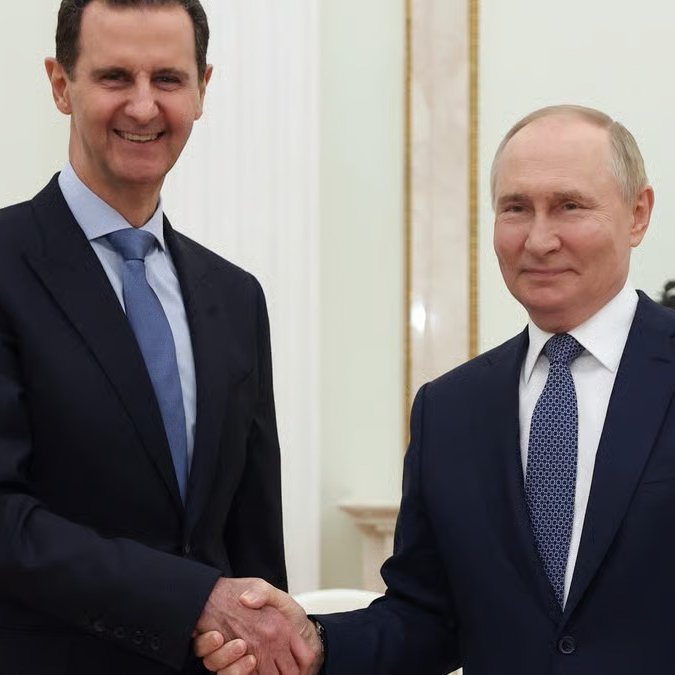 🇸🇾🇷🇺 SYRIA’S NEW PRESIDENT DEMANDS ASSAD’S EXTRADITION - IN MOSCOW

In a plot twist history rarely allows, Syrian President Ahmed al-Sharaa is set to ask Putin to hand over Bashar al-Assad - the man he replaced - to face trial for crimes against the Syrian people.

Al-Sharaa will