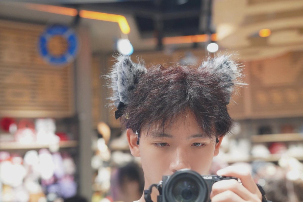 3Kyo434856's tweet photo. 红毛猫耳这个萌😋 https://t.co/59vWUm9CAJ