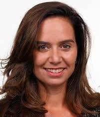 Sarah Knafo dénonce un budget jugé « ruineux et insincère » :
•+40 Md€ de prélèvements obligatoires
•+29 Md€ de dépenses publiques
•+145 Md€ de dette supplémentaire
Elle appelle à une baisse drastique des dépenses, proposant un plan de 63 Md€ d’éco sans hausse impôts