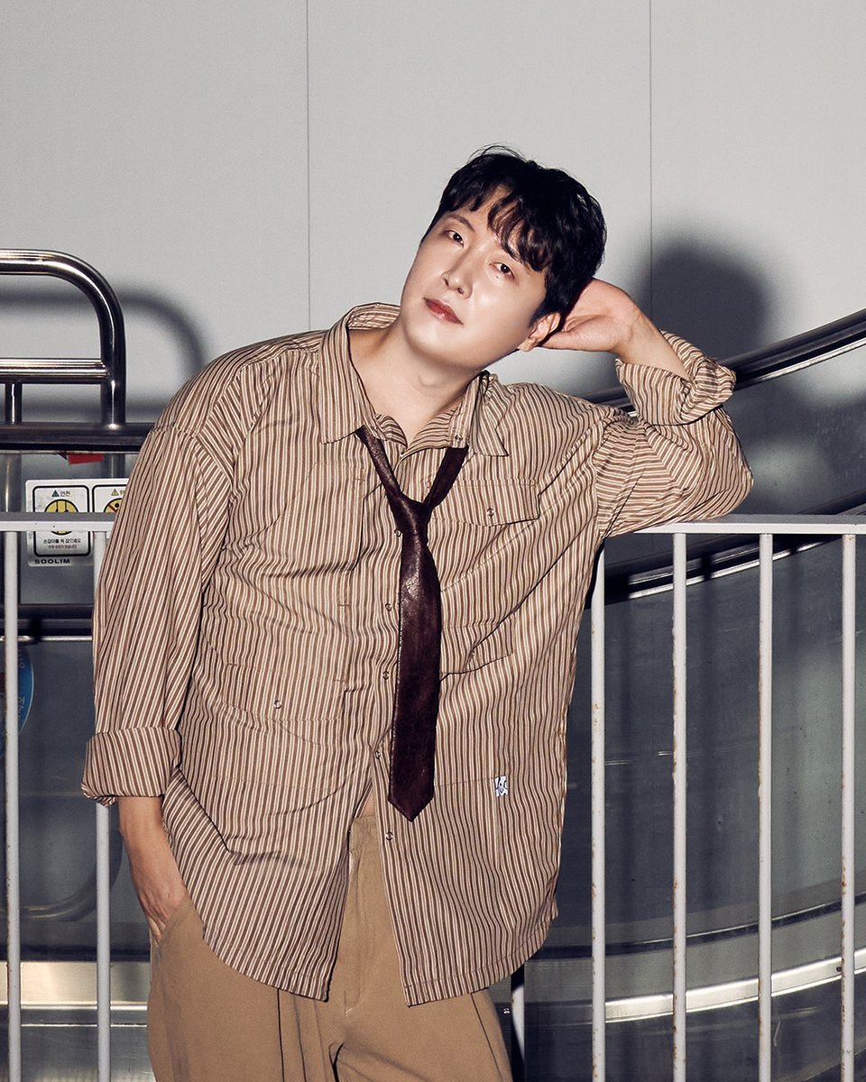 band_SORAN's tweet photo. 𝐌𝐲𝐞𝐨𝐧𝐡𝐨 𝐂𝐨𝐧𝐜𝐞𝐩𝐭 𝐏𝐡𝐨𝐭𝐨
⠀
-
소란(𝐒𝐎𝐑𝐀𝐍) 𝐄𝐏 '𝐃𝐑𝐄𝐀𝐌'
𝟐𝟎𝟐𝟓.𝟏𝟎.𝟏𝟕.𝐅𝐑𝐈 𝟔𝐏𝐌 (𝐊𝐒𝐓)
⠀
#소란 #SORAN
#고영배 #서면호 #이태욱
#DREAM #사랑한마음엔죄가없다 https://t.co/g4NVUUH1oI