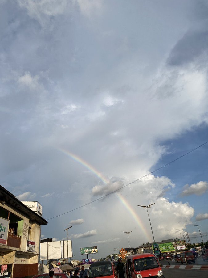 Ayam_alvin10's tweet image. this morning the sky looked heavy like it wanted to rain.
then suddenly it cleared up… and a rainbow showed up. 🌈
This felt like a sign and a reminder that bright things always come back even in markets.
I have been using @rainbowdotme lately with it's clean ui, smooth swaps,…