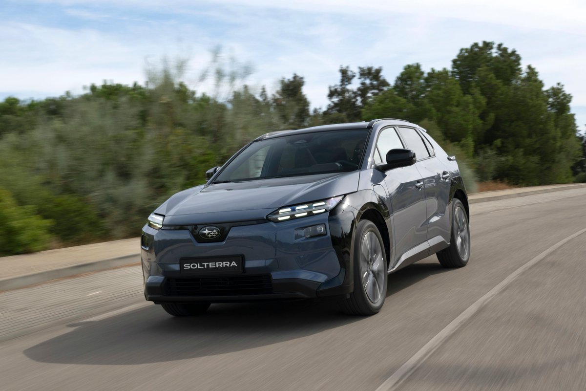 SubaruPolska's tweet photo. Za nami europejskie jazdy testowe nową Subaru Solterrą, która zyskała odświeżony design, zgodny z nową identyfikacją wizualną marki,  zmieniony układ napędowy – teraz dwa silniki elektryczne wytwarzają aż 338 KM!
Szczegóły znajdziesz na blogu 📷 https://t.co/eYUm8ttpQf https://t.co/csDGY8T371