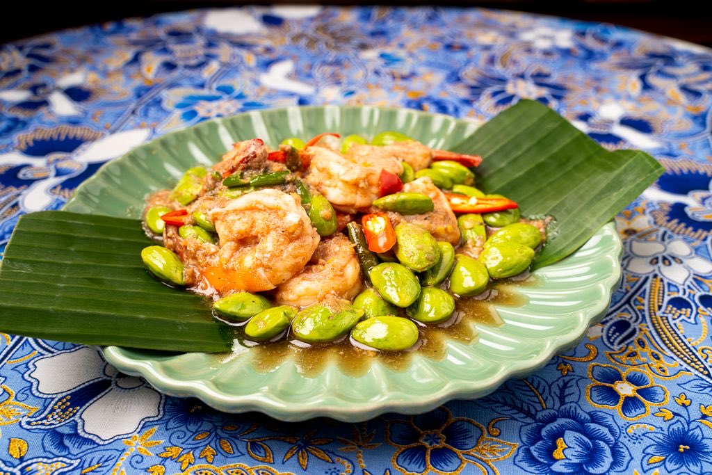 ร้านอาหารใต้น้องใหม่ในย่านเมืองเก่า รับประกันความเผ็ด หรอย ได้แรงอก  เรากำลังจะเปิดให้บริการเร็วๆนี้ค่ะ 
ฝากกดไลค์กดติดตามสำหรับโปรโมชั่นดีๆ ไปกับเรานะคะ

Coming soon to Bangkok’s Old Town. 
Yellow Curry Studio: A Taste of Southern Thailand. 

Like and Follow for more details!