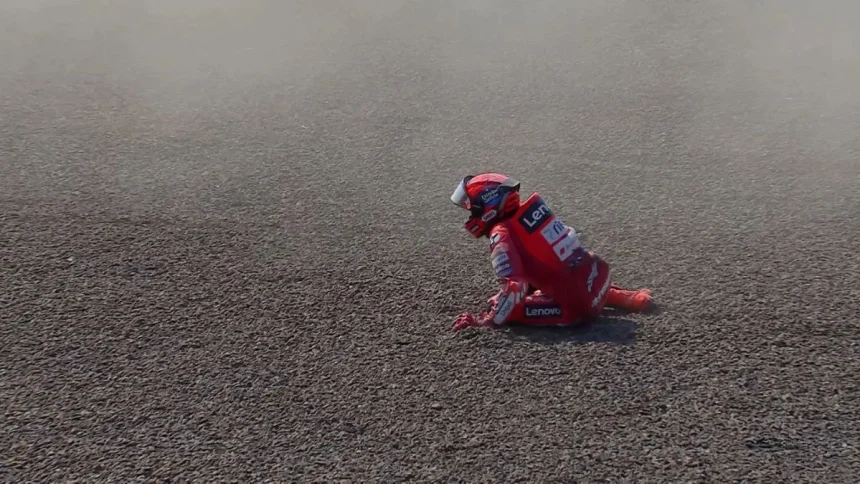 SportsDigestINT's tweet photo. Marc Marquez To Miss All Remaining 2025 Races? Find Out

Full Story👉https://t.co/jQi6VVi04g

#MarcMarquez #MotoGP2025 #MM93 #MotoGPNews #RepsolHonda #Motorsport #RacingUpdate #MotoGPRider #InjuryUpdate #GetWellSoonMarquez https://t.co/fd7GLBFde3