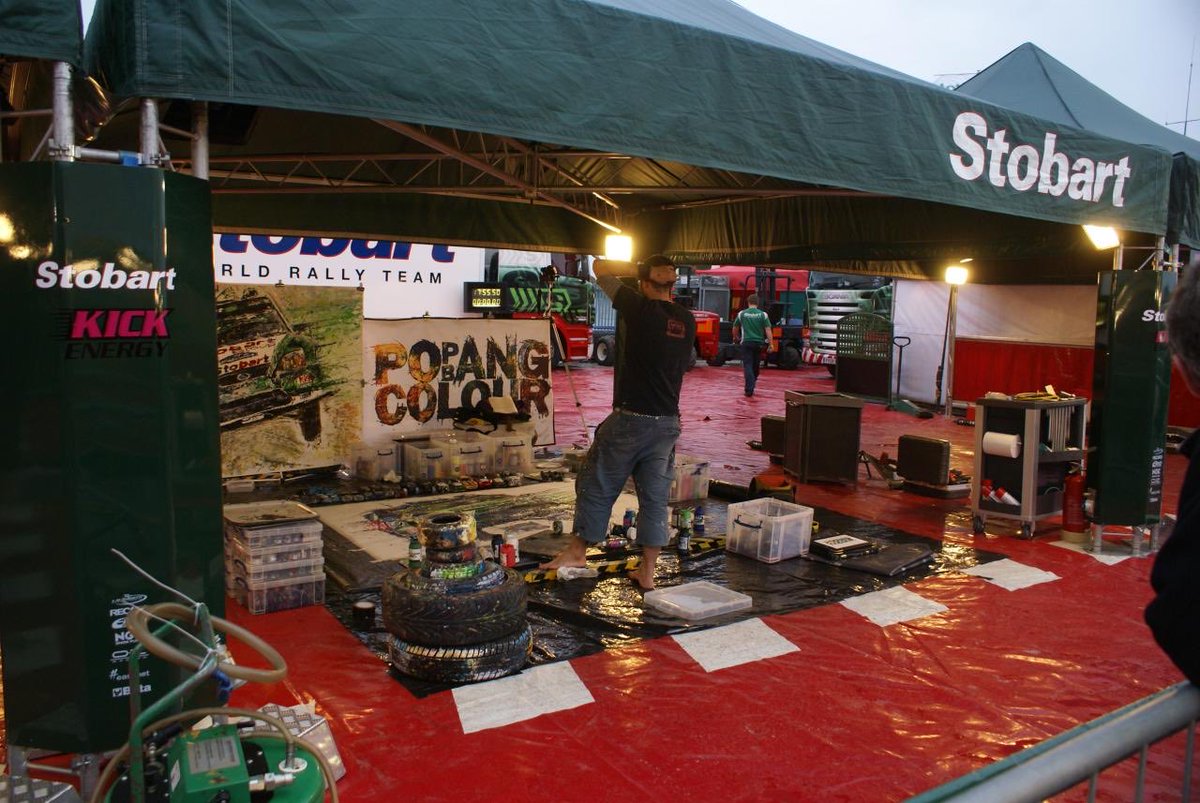 Popbangcolour's tweet image. Over the years I’ve created at many events for a variety of clients in different locations

Here’s some early throwback highlights including shopping centres, Pudsey in BBC Birmingham, WRC rally service areas, car dealer forecourts, black tie dinners &amp;amp; paddocks.  

#Paintwithcars
