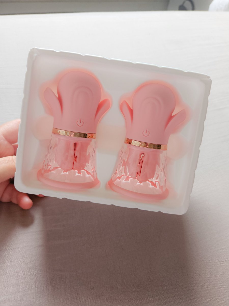 Libertine_3457 tweet media