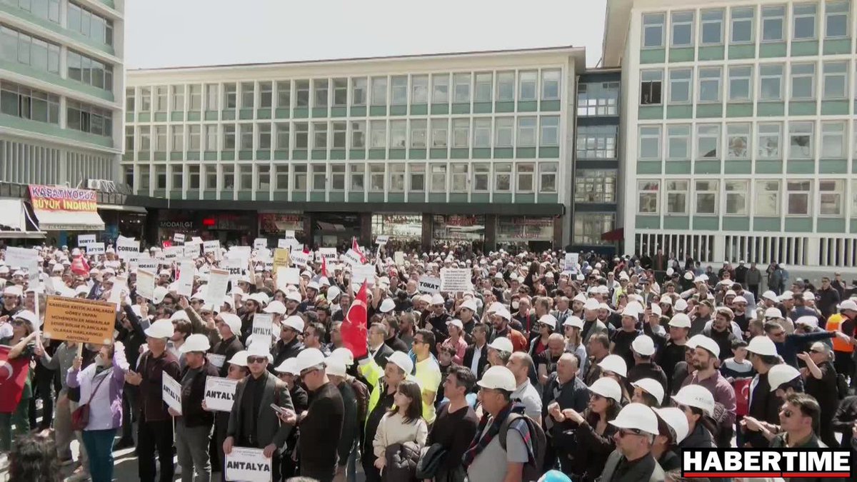 resulkdmr's tweet image. Sendikalar tarihin hiçbir döneminde bu kadar etkisiz ve bu kadar siyasilerin emri altında olmamıştır. Kamu mühendisleri tarihin hiçbir döneminde bu şekilde aşağılanmamıştır. @MemurSenKonf @TurkiyeKamusen
#KamuMuhendisiYoksayılıyor
Sendikaların mühendis düşmanlığı devam ediyor.