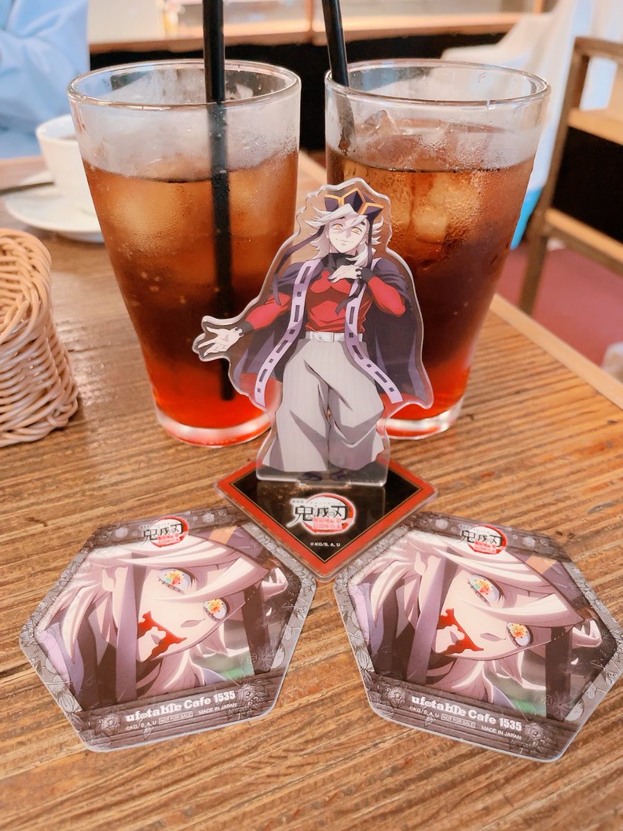 今日は有給とってチェンソーマンカフェとufotable cafeはしご！！
幸せな時間って一瞬すぎる…
明日からまた労働がんばります💸💸