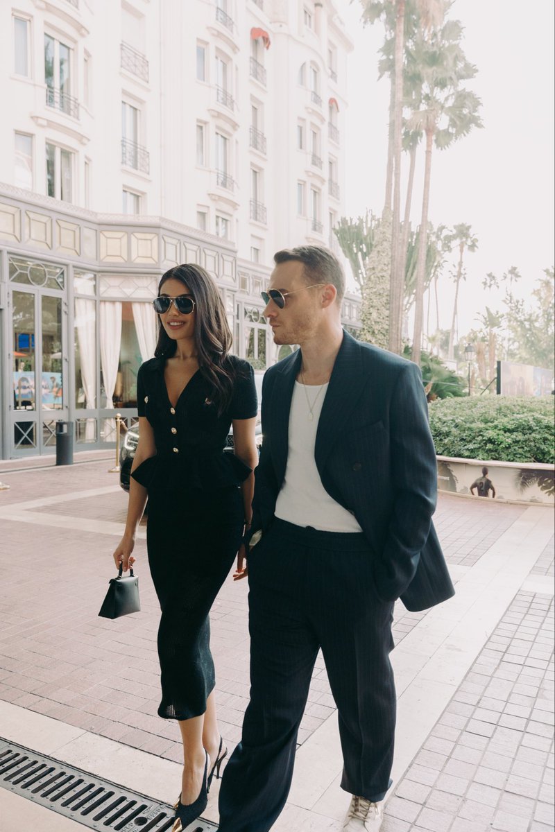 Cannes'da olan #Çarpıntı dizisinin oyuncuları #KeremBürsin ve #LizgeCömert'ten harika bir kare.