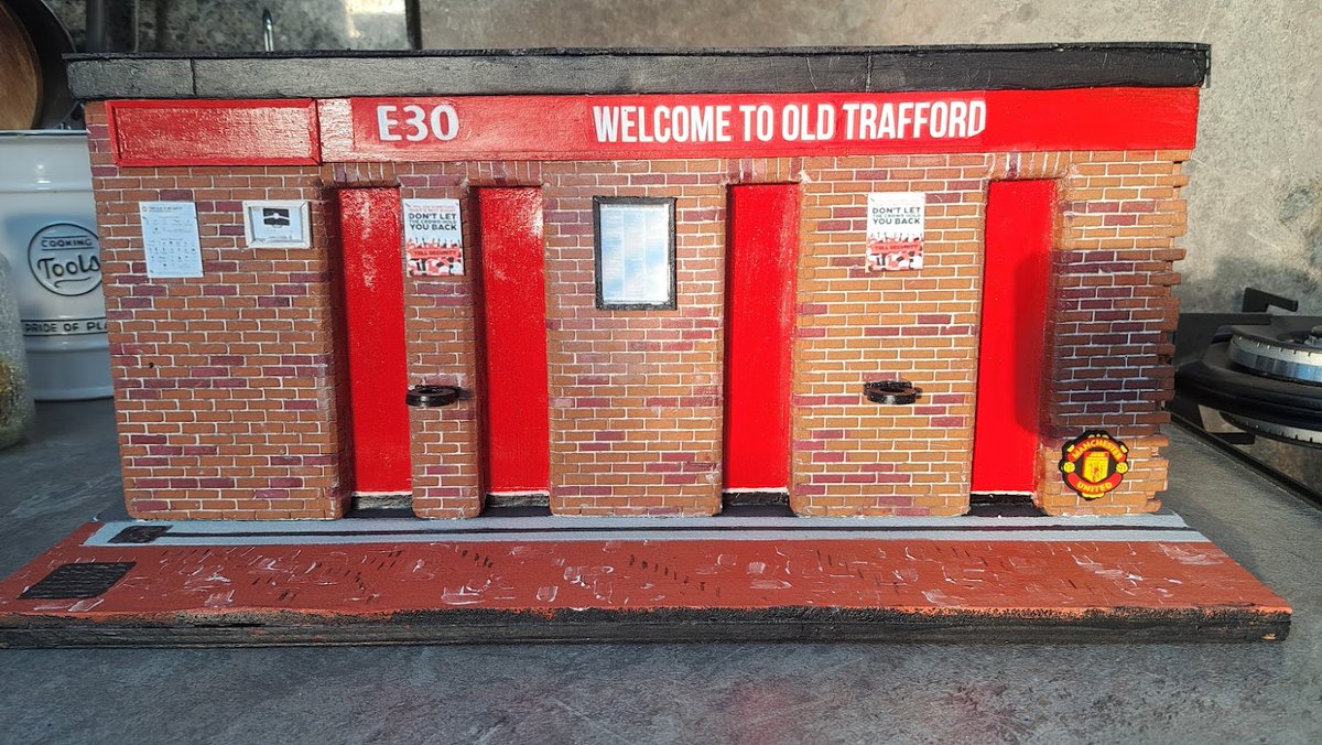 modelturnstiles's tweet image. Old Trafford Turnstile Models.............Yes they are models!! They can go on your wall or on your Work desk. Ideal for that fan who would like the most unique of gifts . see my website modelturnstiles.com for details @UnitedStandMUFC @StretfordEnd @RedDevilsHub…