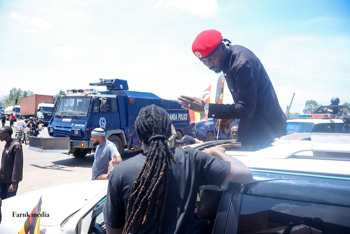 SeraTheActivist's tweet image. Police have blocked President @HEBobiwine as he heads to Manafwa. This impunity must stop. He&apos;s a presidential candidate like others. 
#ProtestVote2026