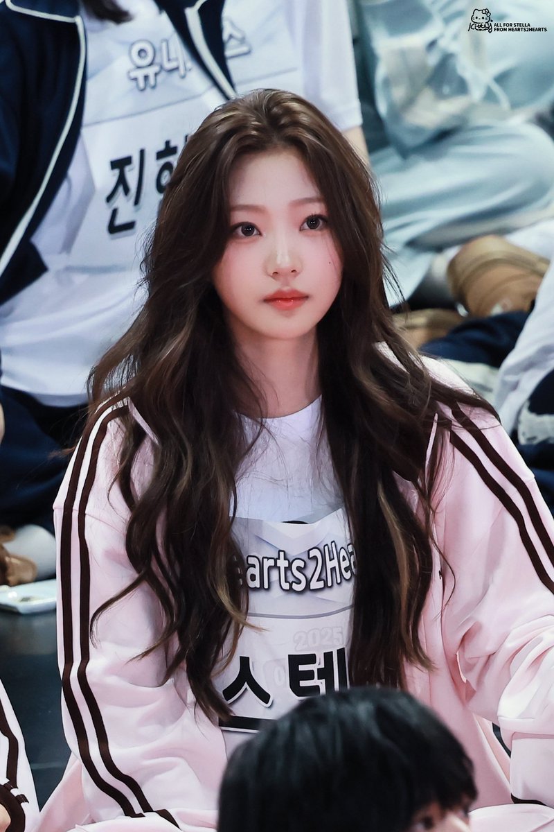 슈슈 tweet media