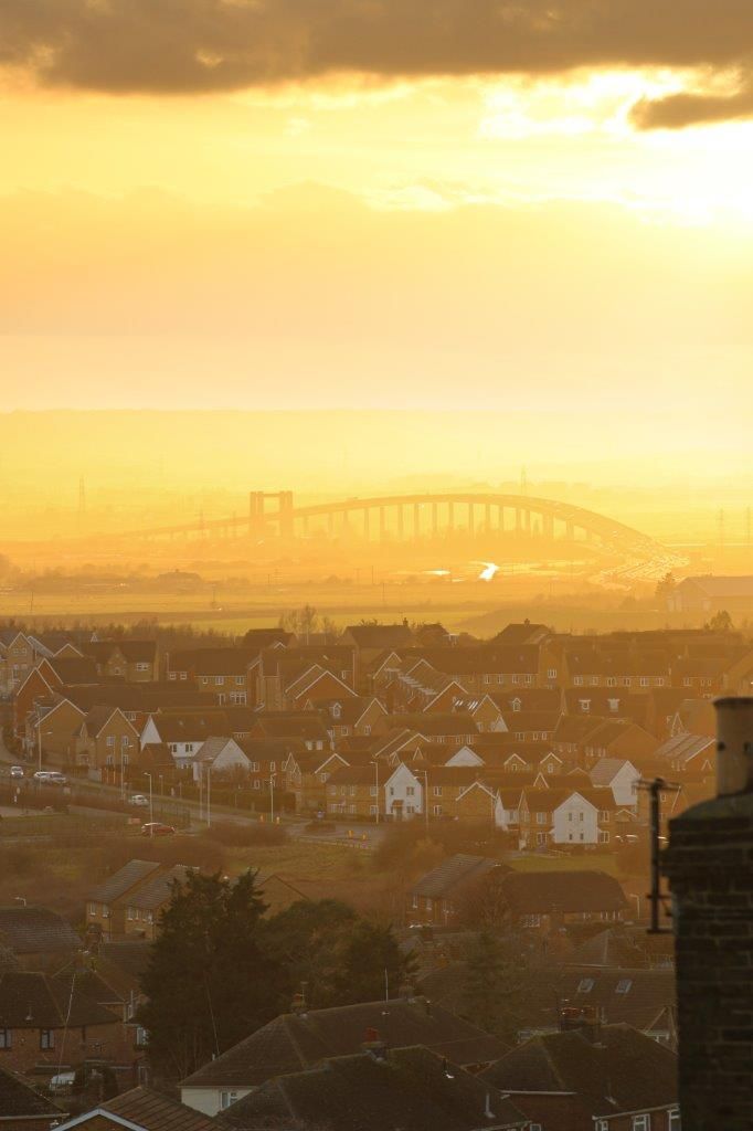There’s a certain magic when the day leans into dusk.
A bridge, a glow, a quiet pause.
Follow the thread → grahamjohn.com/journal/octobe…
#MakeLifeSpecial