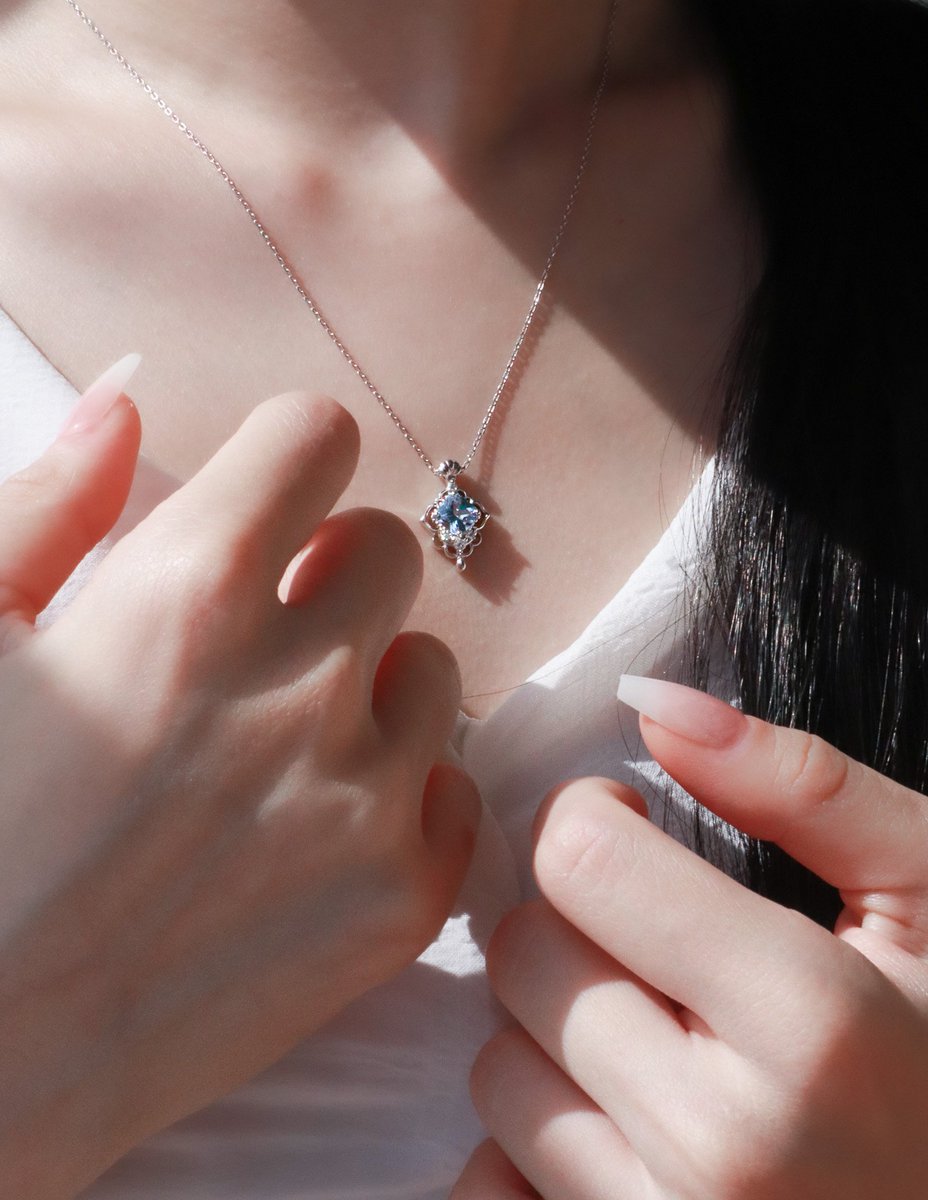 erta_jewelry's tweet image. 🐳열심히 펀딩 준비중인 인어 펜던트!
안정감 있는 무게중심과 비율이 포인트에요☺️