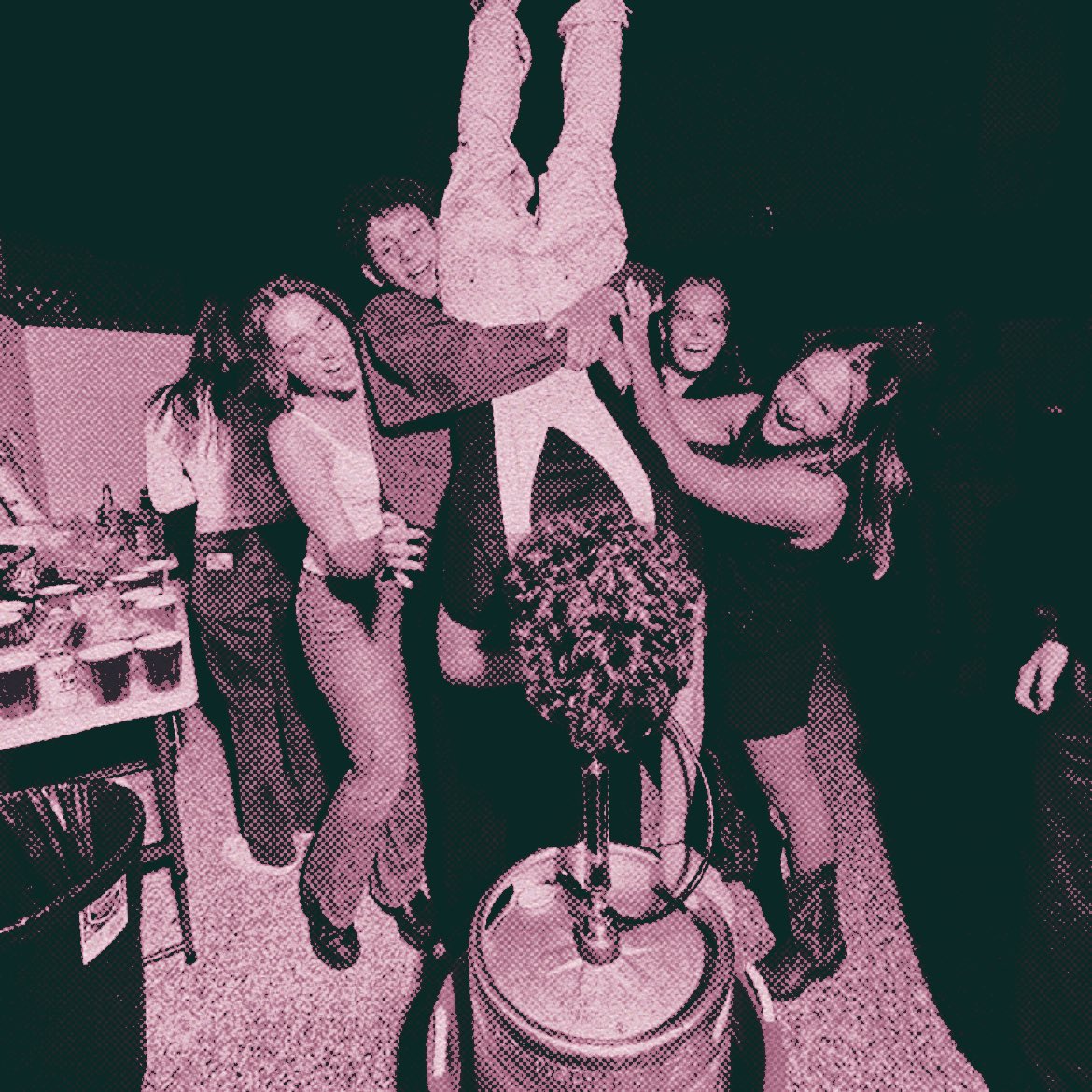 closetcasing's tweet image. 