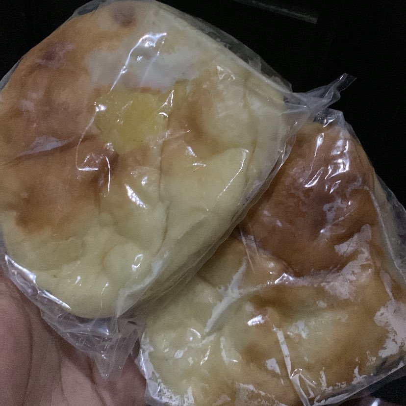 ihh bangga bangett bisa berentiin roti angetttt😭
