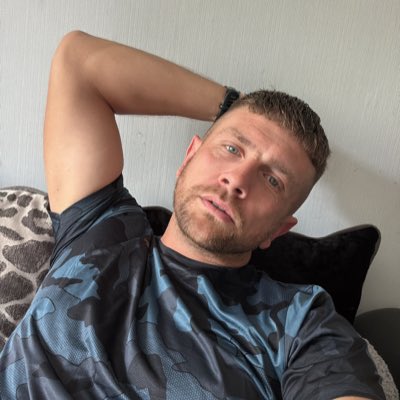 Hazzag87's tweet photo. #NewProfilePic https://t.co/bgk9H7uD1k