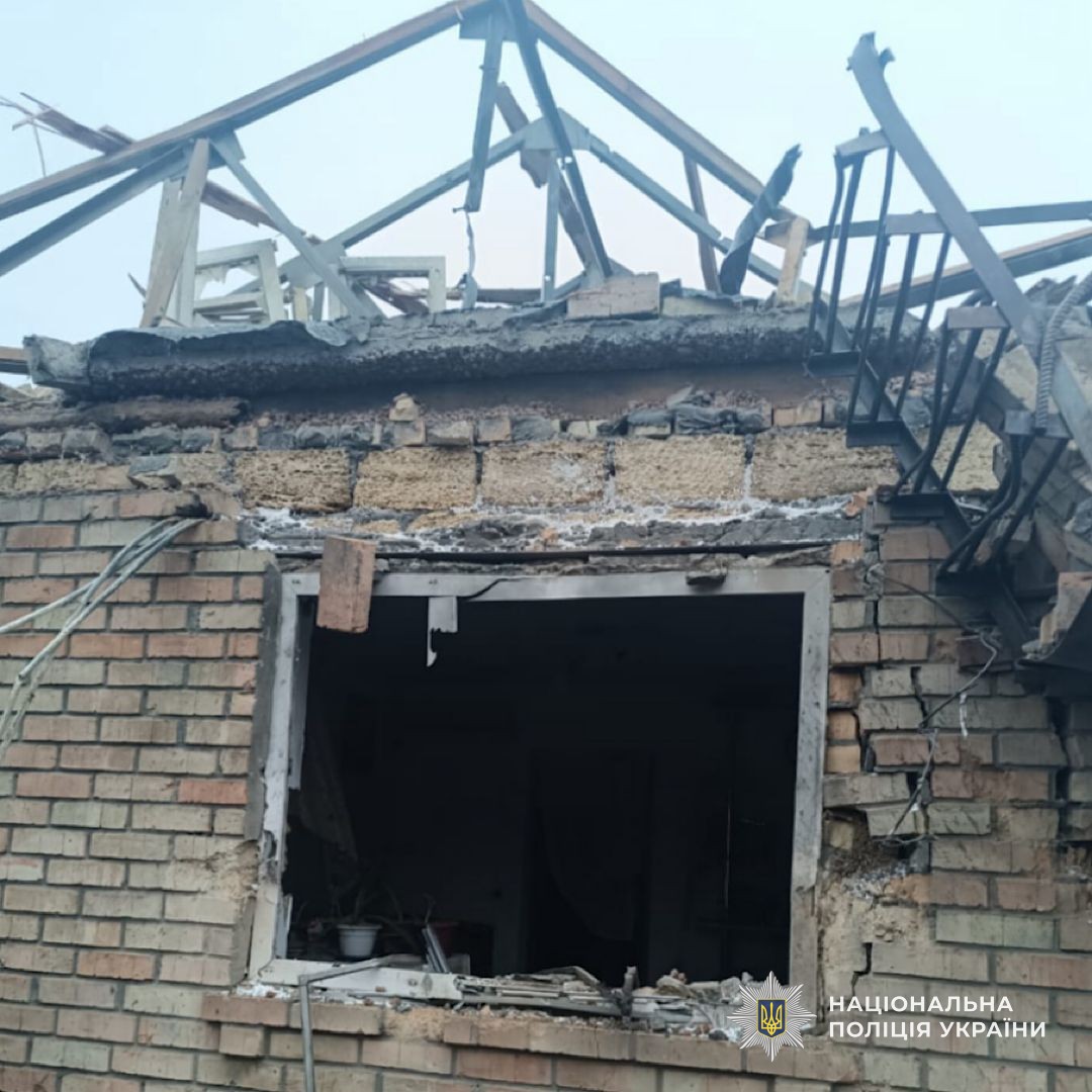GUNP_Dnipro's tweet image. Через ворожі атаки на Дніпропетровщині загибла жінка, двоє поліцейських - поранені: правоохоронці документують наслідки російського терору
Джерело: dp.npu.gov.ua/news/cherez-vo…
@34_tv
@news112ua
@istv
#Поліція_на_війні #Дніпро #новини