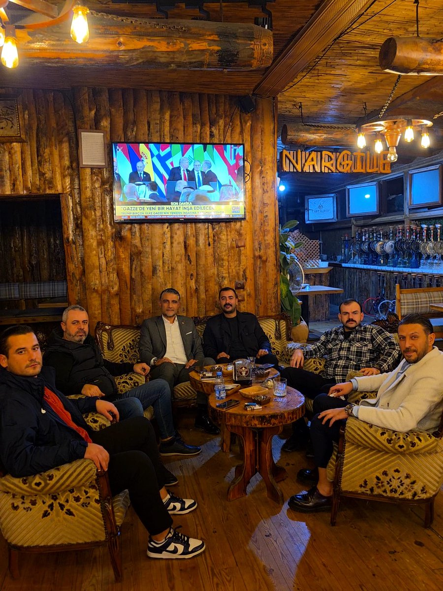 Reislerle sohbet cansız bir kare hatırası